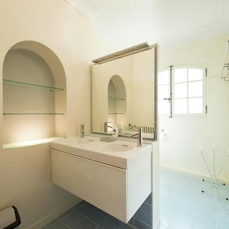 Villa Beautiful In With Swimming Pool Nyons